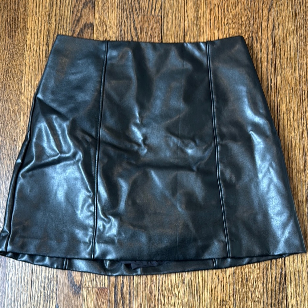 Abercrombie Black Leather Skort